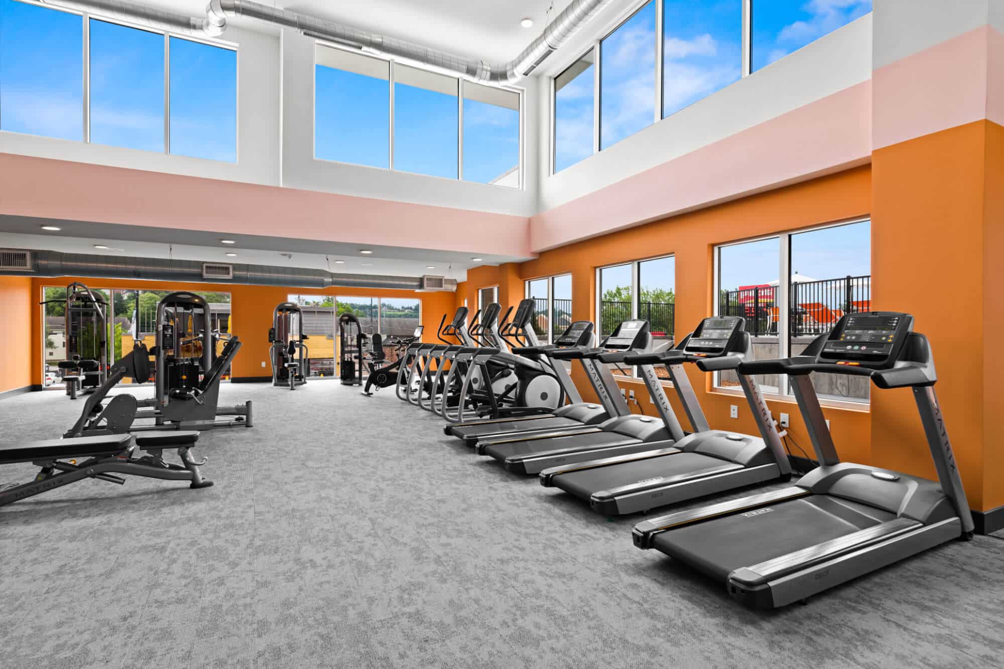 nova knoxville off campus apartments near the university of tennessee knoxville 24 hour fitness center cardio machines